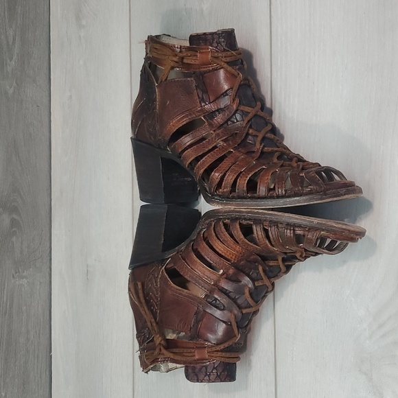 Freebird by Steven Wazee Boho Western Ankle Gladiator Sandals shoes sz 9 - Picture 12 of 14